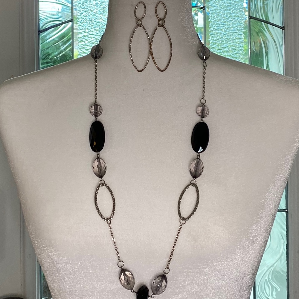 Necklace and earrings